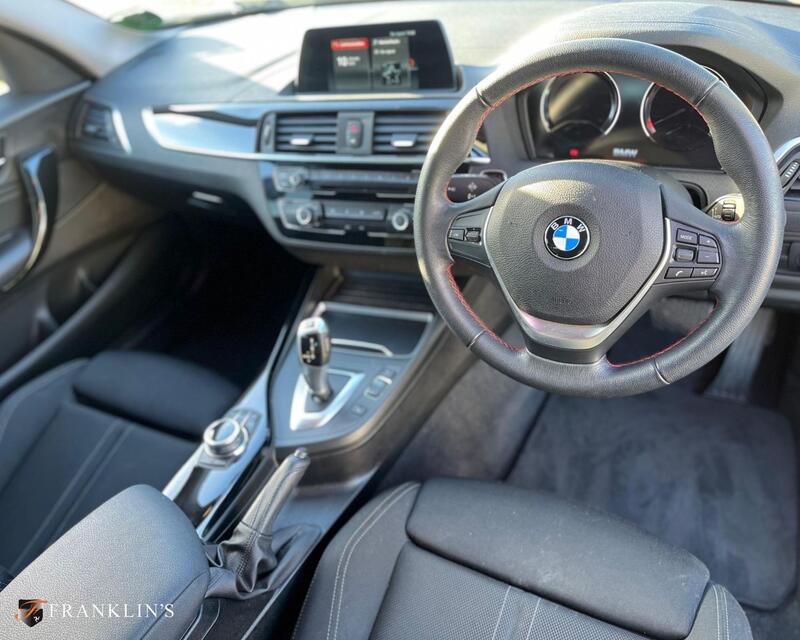 BMW 1 SERIES