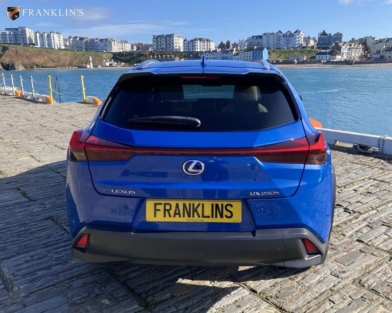 LEXUS UX 250H