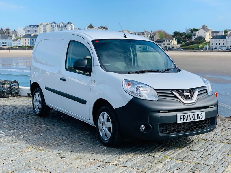 NISSAN NV250